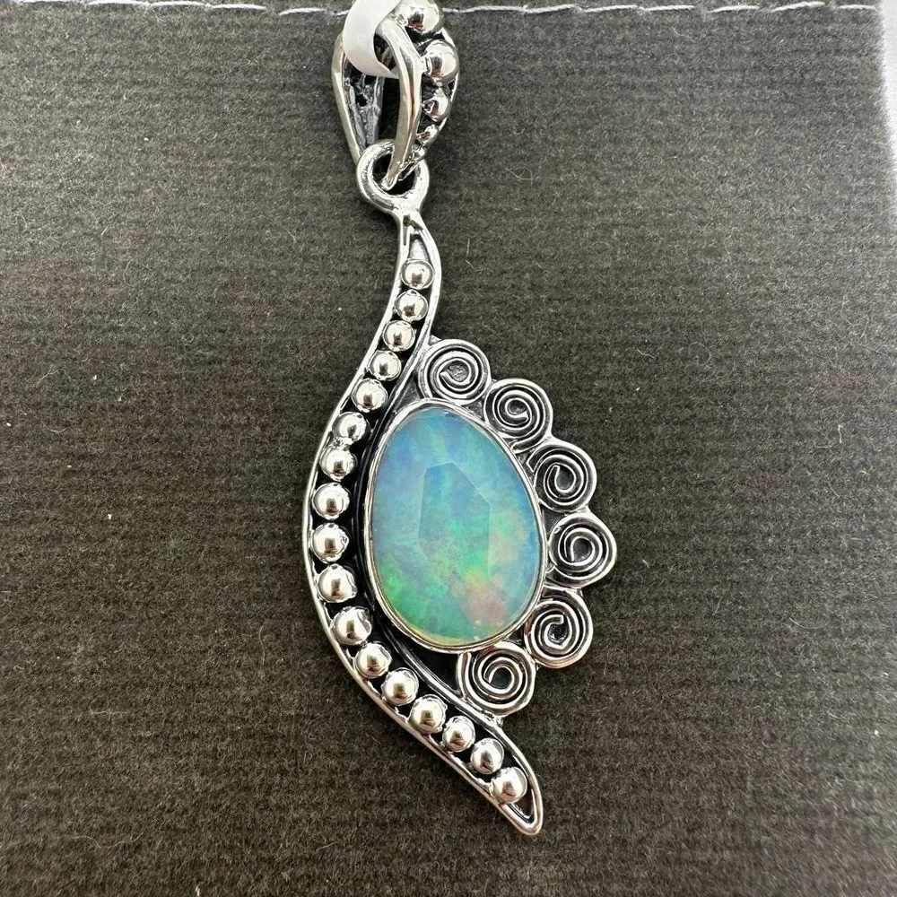 NWT Facetedā10x14mm OPAL pendant in solid sterling silver! - Picture 5 of 14
